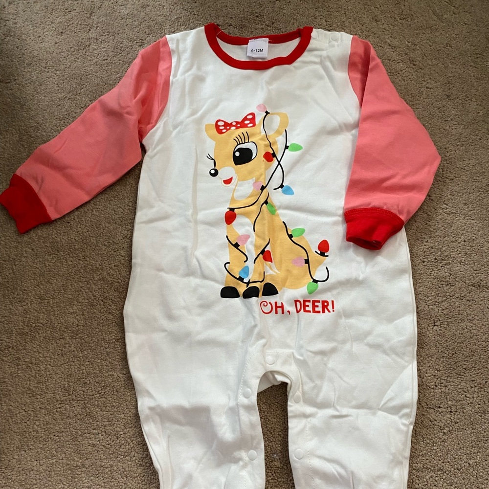 Baby Christmas Outfit - Picture 1 of 3